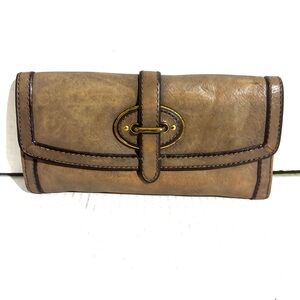 Fossil Tan distressed vintage Leather Wallet with Gold Accents